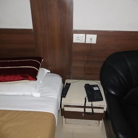Hotel Miland Palace Bhubaneswar Exterior foto